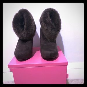 Chinese Laundry Chocolate Fur Booties